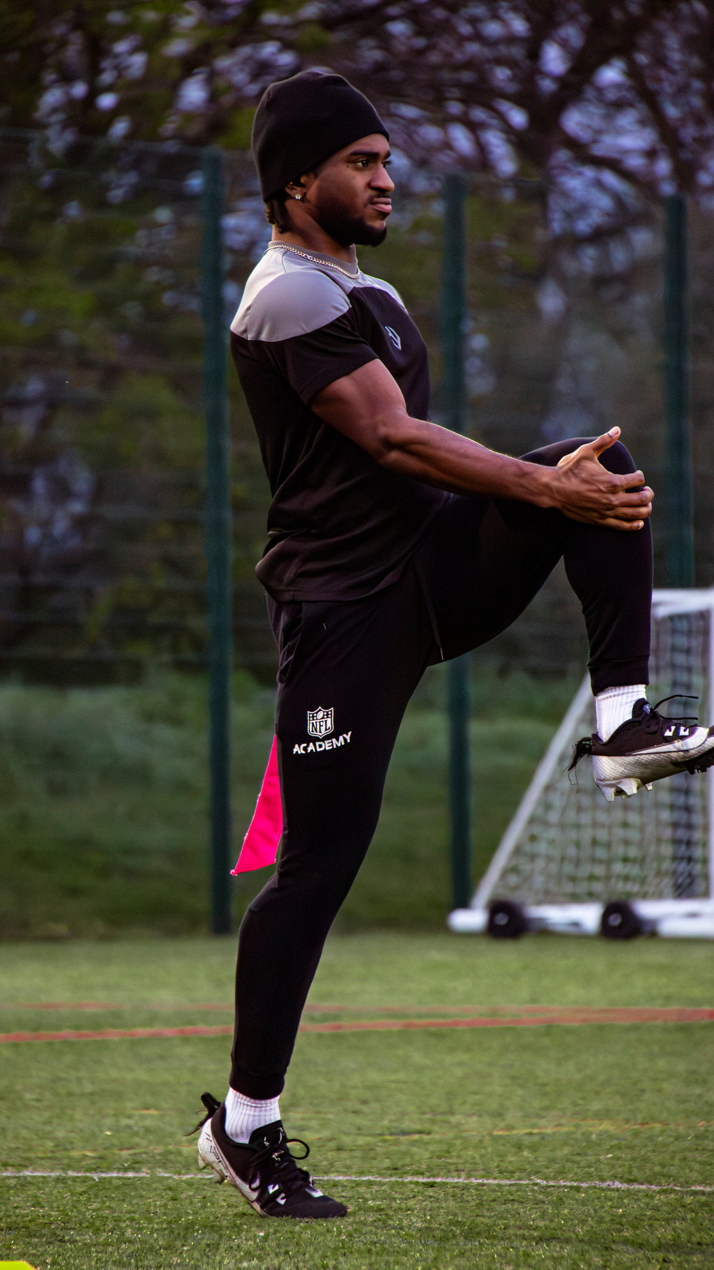 HALITE ARC.V2 Short Sleeve, men's athletic T-shirt in black, with lightweight fabric and short sleeves, front view.