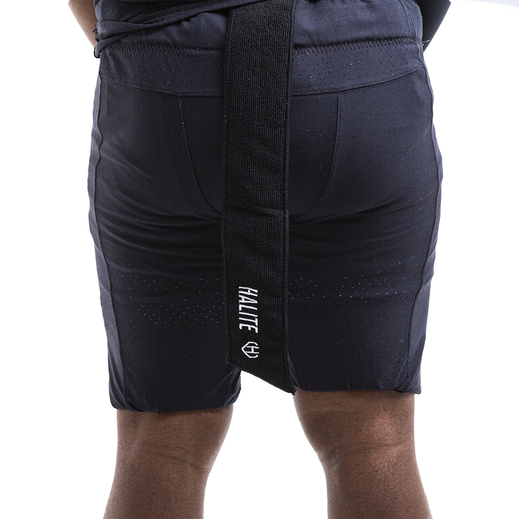 VAPOR Black Streamer Towel